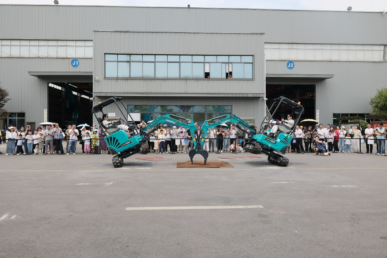 尊龙凯时ag智能助力2024长沙市工业旅游嘉年华活动