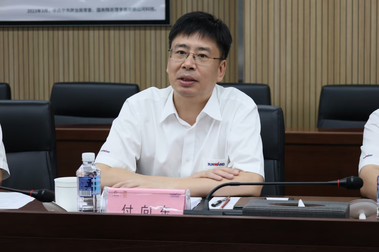 深化交流相助！广州港李明忠副总司理率队莅临尊龙凯时ag智能考察交流！