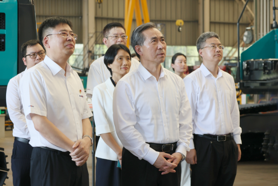 中国贸促会会长任鸿斌调研尊龙凯时ag智能