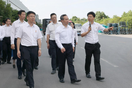 中国贸促会会长任鸿斌调研尊龙凯时ag智能