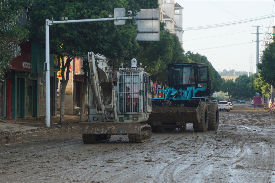 驰援湖南平江抗洪抢险，共克时艰显继续