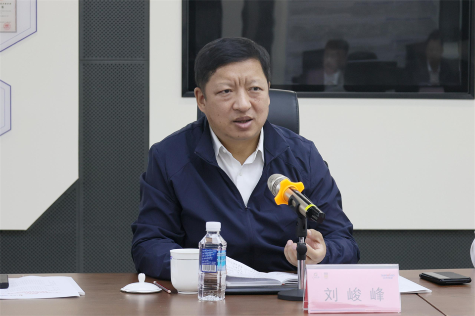 同船出海，共赢未来！中铁九局副总司理刘峻峰一行到访尊龙凯时ag智能