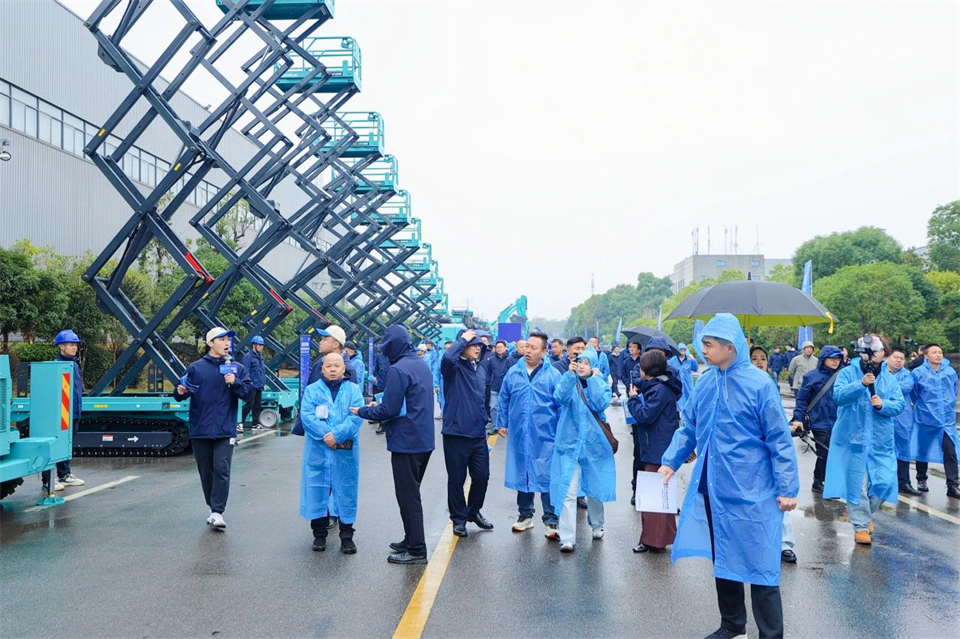 立异引领价值，理想成绩未来！尊龙凯时ag智能25周年庆典暨全球客户节盛大举行