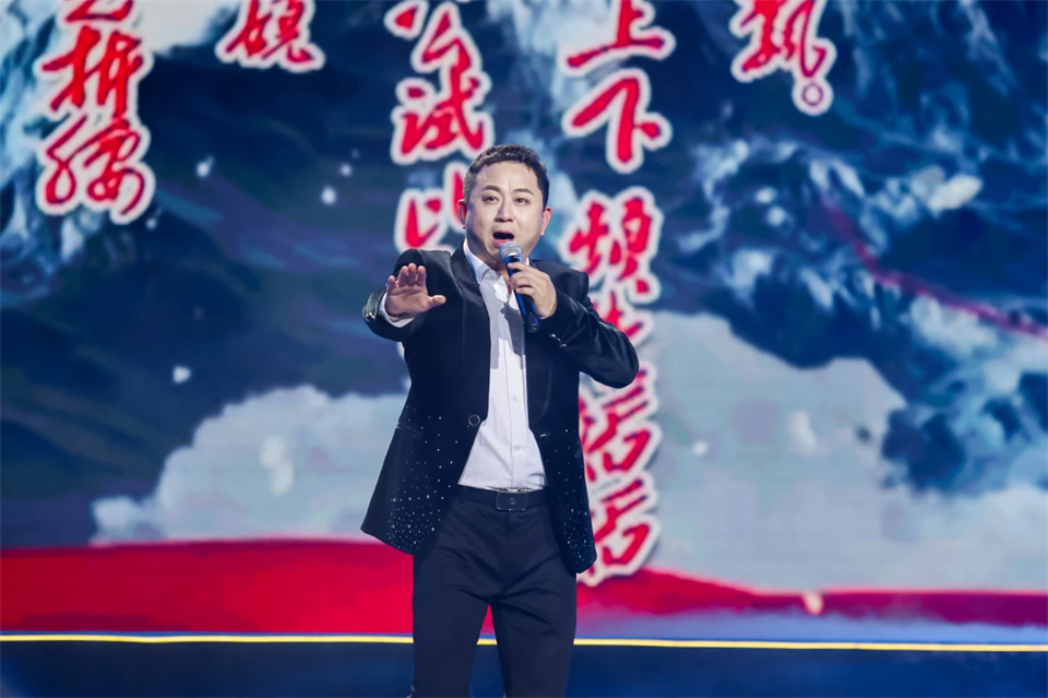 立异引领价值 理想成绩未来——庆祝尊龙凯时ag智能建设25周年表扬大会暨文艺晚会盛大举行