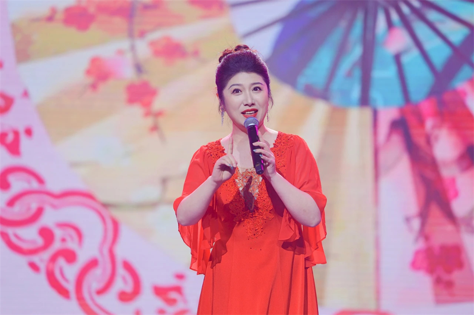 立异引领价值 理想成绩未来——庆祝尊龙凯时ag智能建设25周年表扬大会暨文艺晚会盛大举行