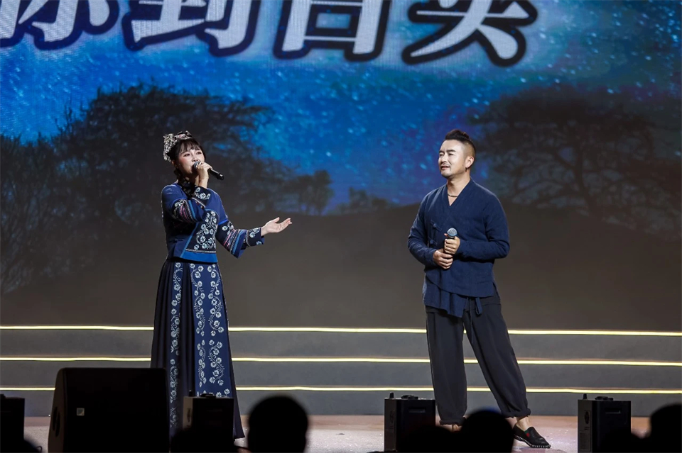 立异引领价值 理想成绩未来——庆祝尊龙凯时ag智能建设25周年表扬大会暨文艺晚会盛大举行