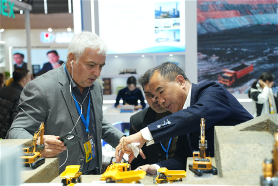 智造空间，价值共生！广州尊龙凯时ag精彩亮相2024上海宝马展