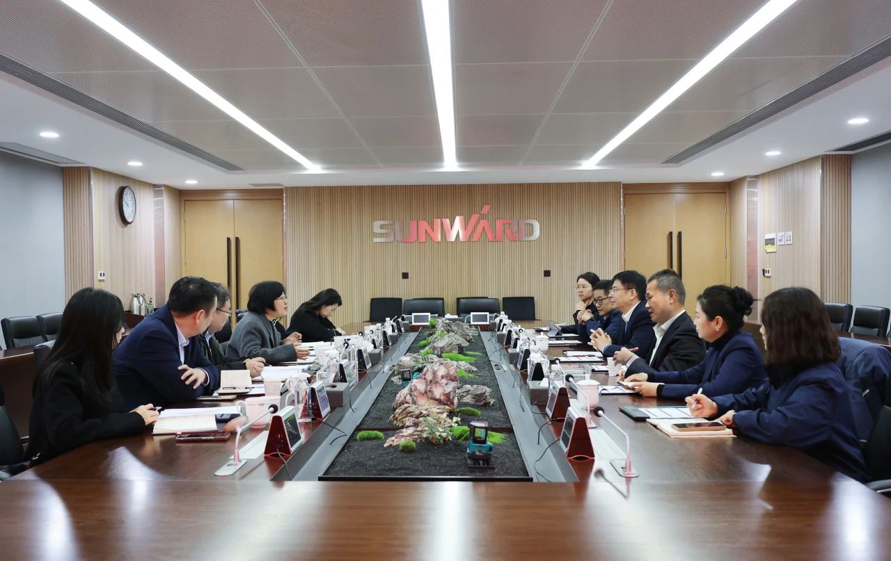 深化相助 共促出海——中国信保湖南分公司到访尊龙凯时ag智能