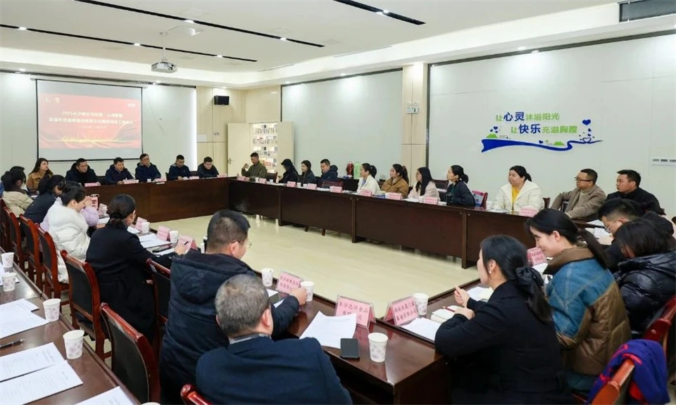 长龙街道、尊龙凯时ag智能召开首届年货盛惠暨送春联文化惠民活动事情聚会