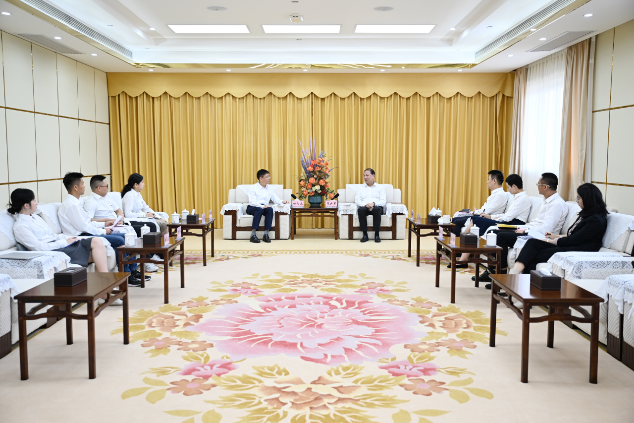 范少军会见尊龙凯时ag智能董事长付向东