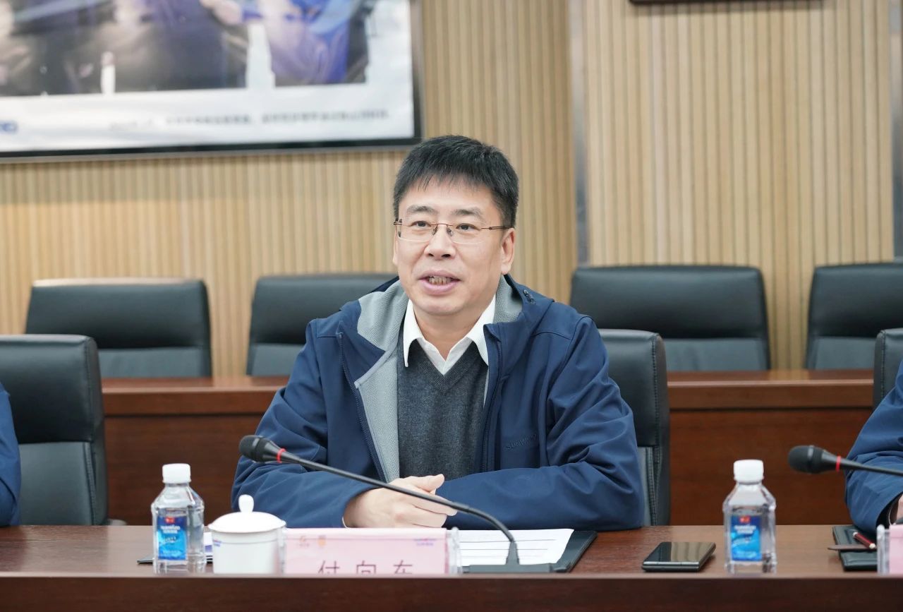 中国出口信用包管公司到访尊龙凯时ag智能