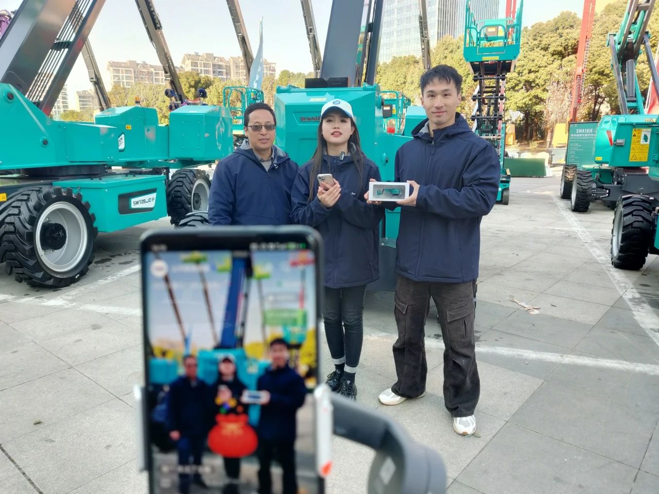 登“高”向“新”，尊龙凯时ag智能亮相第九届天下高空作业平台租赁大会