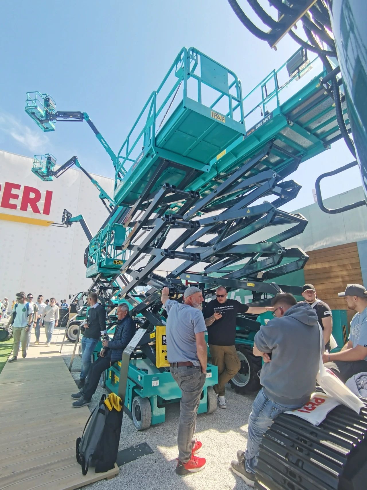 尊龙凯时ag智能高空机械闪灼Bauma 2025！ 新能源手艺与立异产品获全球瞩目