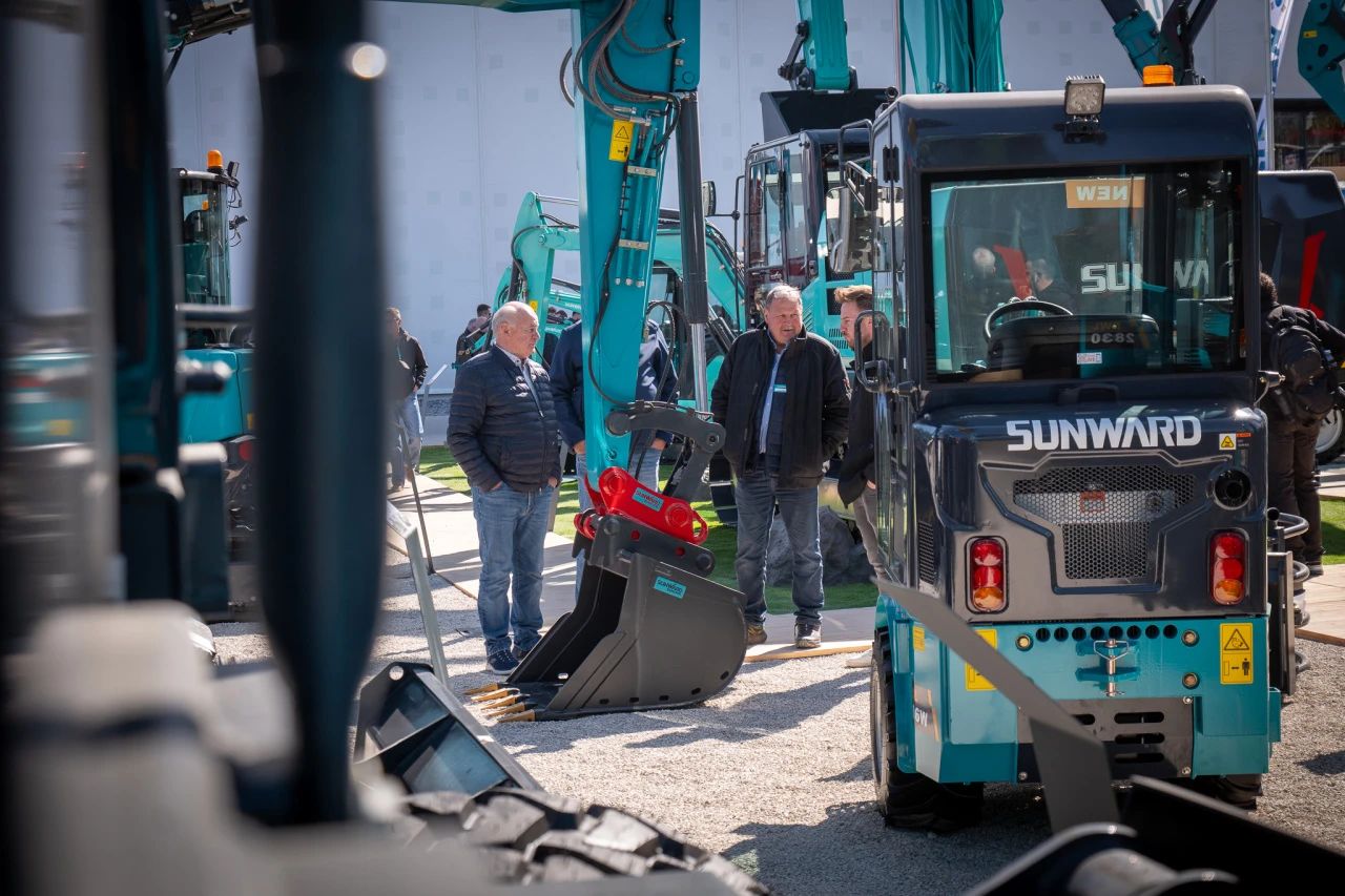 尊龙凯时ag智能董事长付向东：以绿色智造与全球战略解锁中国工程机械的进阶密码