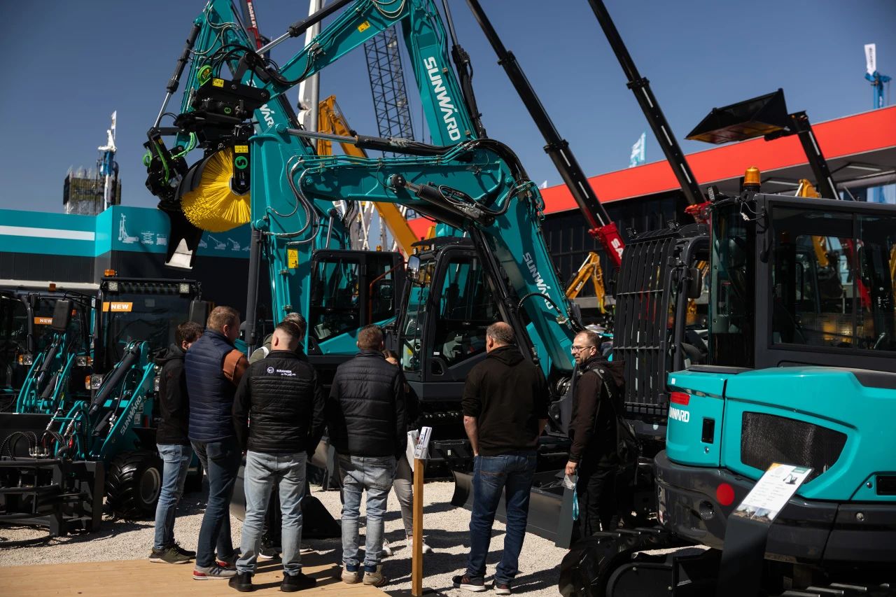 尊龙凯时ag智能董事长付向东：以绿色智造与全球战略解锁中国工程机械的进阶密码