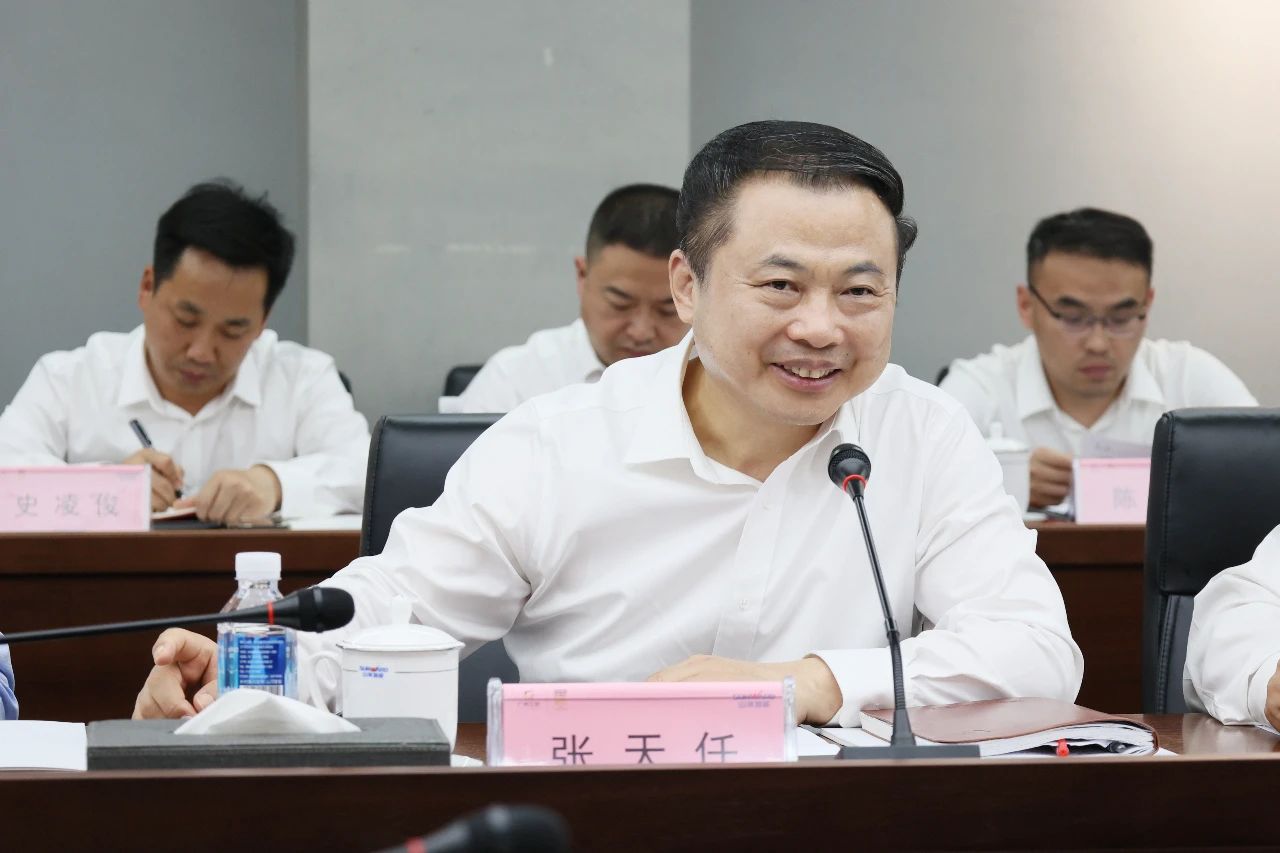 天能控股集团党委书记、董事长张天任率队到访尊龙凯时ag智能
