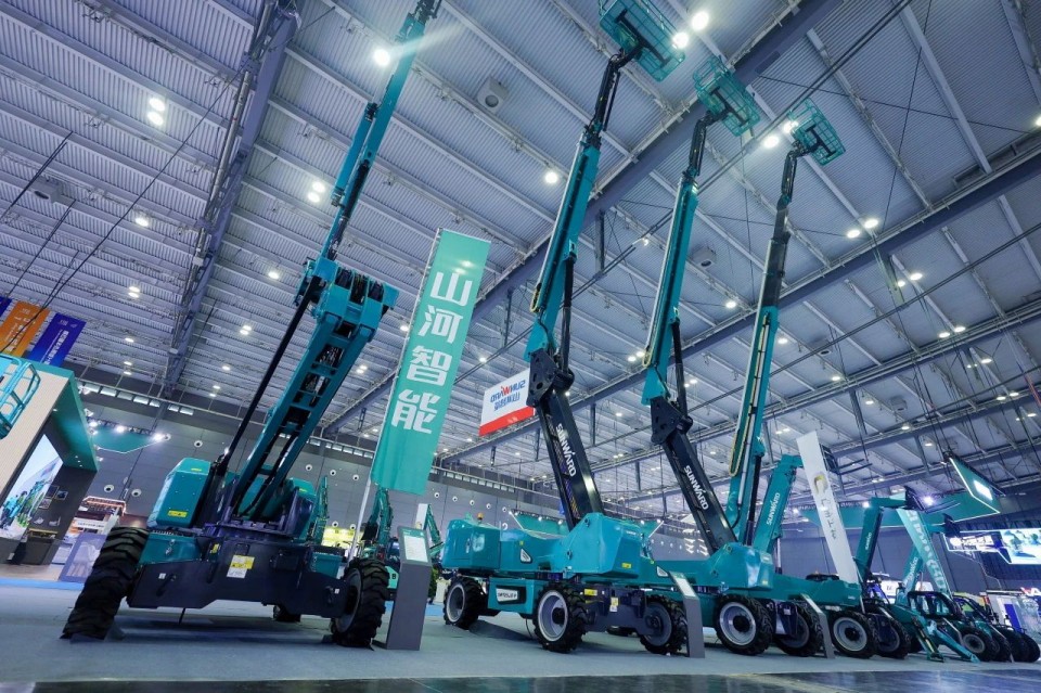 2025 CICEE | 尊龙凯时ag智能实力闪灼2025长沙国际工程机械展