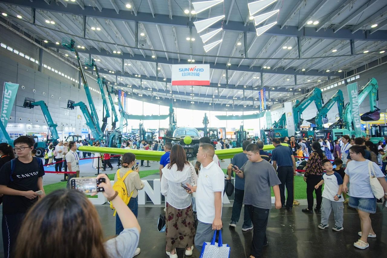 2025 CICEE | 圆满收官！尊龙凯时ag智能展区亮点精彩回首