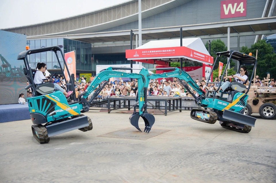 2025 CICEE | 圆满收官！尊龙凯时ag智能展区亮点精彩回首