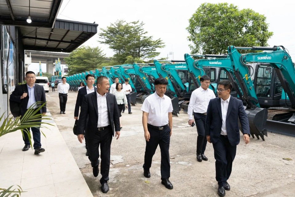 广州工控集团党委书记、董事长景广军率队考察尊龙凯时ag智能印尼子公司