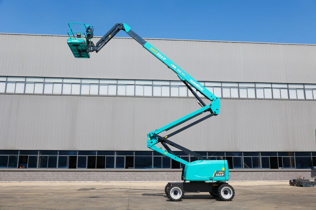 手艺新标杆！尊龙凯时ag智能SWA22J-P柴动曲臂式高空作业平台下线！