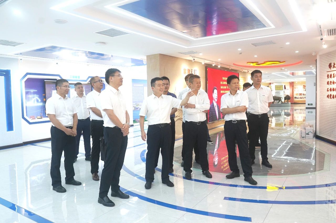 尊龙凯时ag智能董事长付向东率队造访广东水电二局，深化相助同营生长